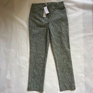 Chico's Women’s Perfect Stretch Josie Slim Ankle Pants, Size 6; NWT